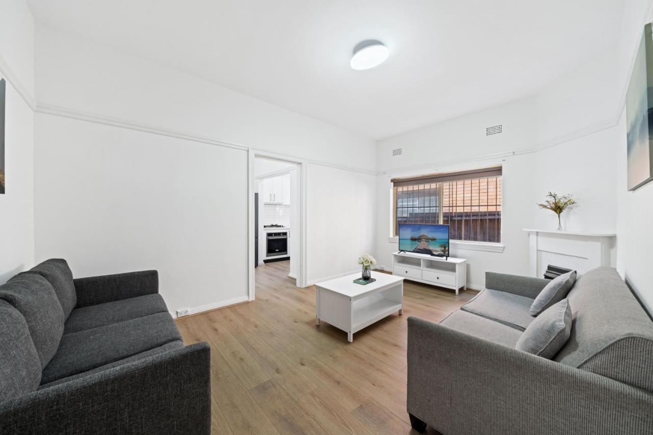 Burwood City Newly Renovated 2 Bed 2 Bath Free Private Parking Big Apt Sydney Exterior photo